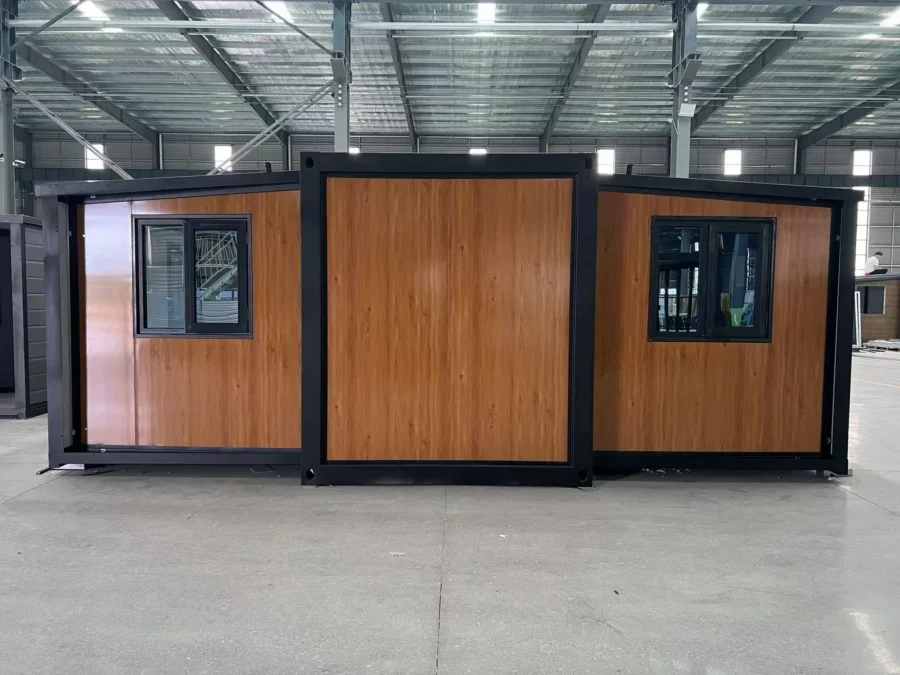 40ft Exterior B2 28a61be11320ba4bd7f14e38f572ede0 03