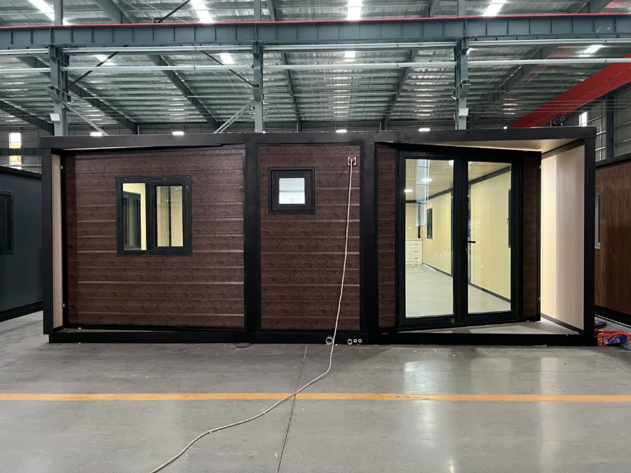 40ft Exterior Sidedoor B2 01