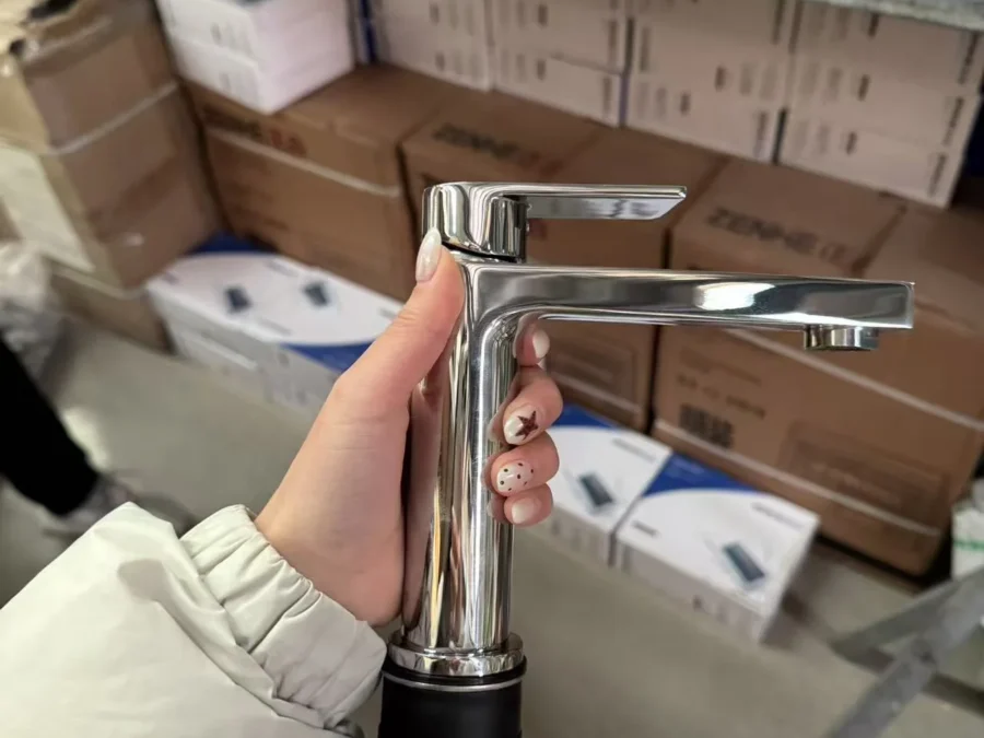 Au Faucet 1526b9f3ca6792829cba72dea5e7c44f 02