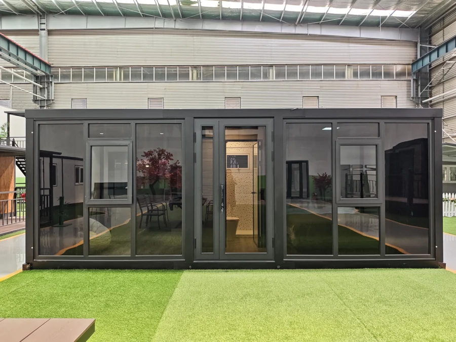 Exterior 01