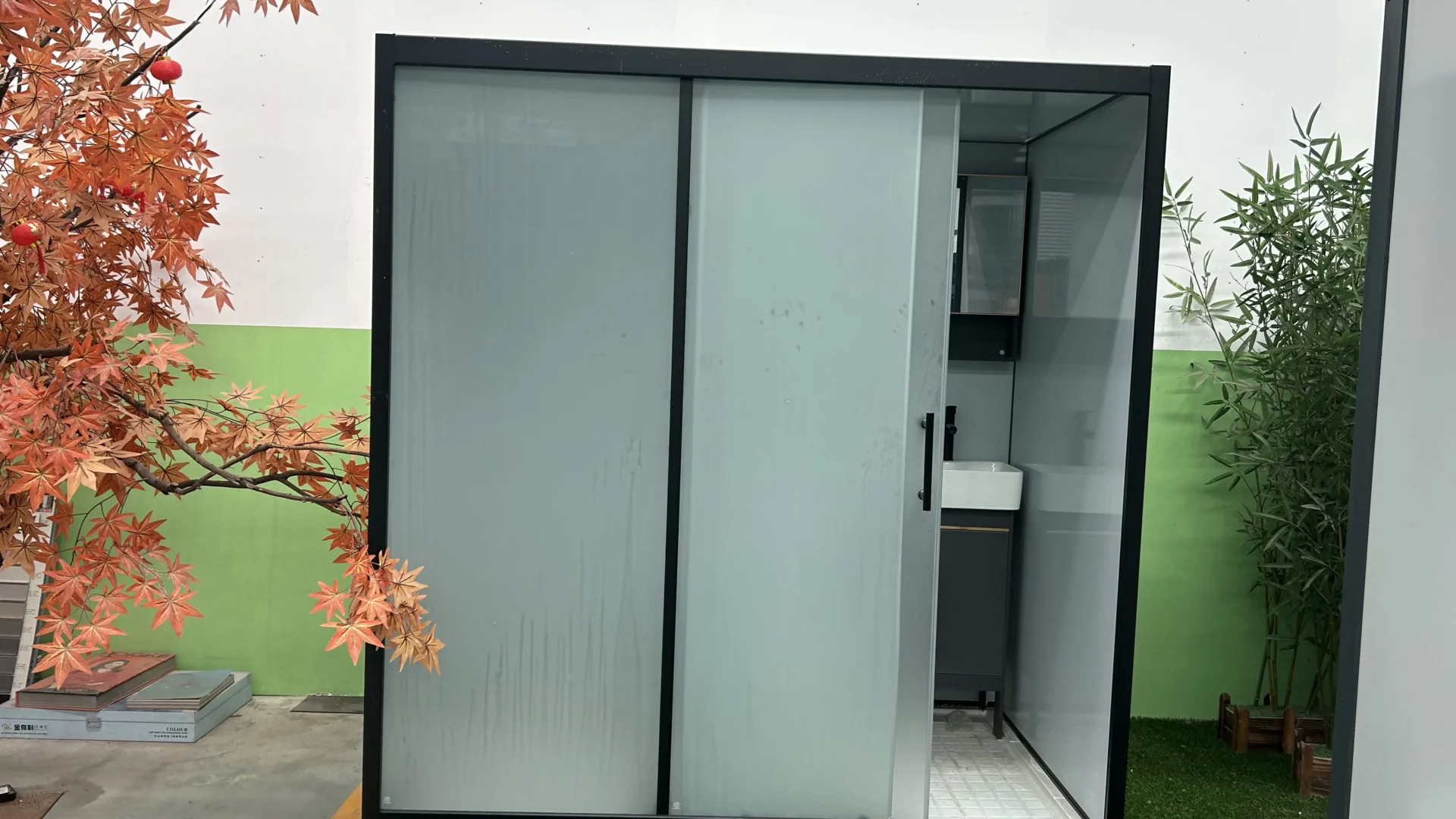Exterior 01