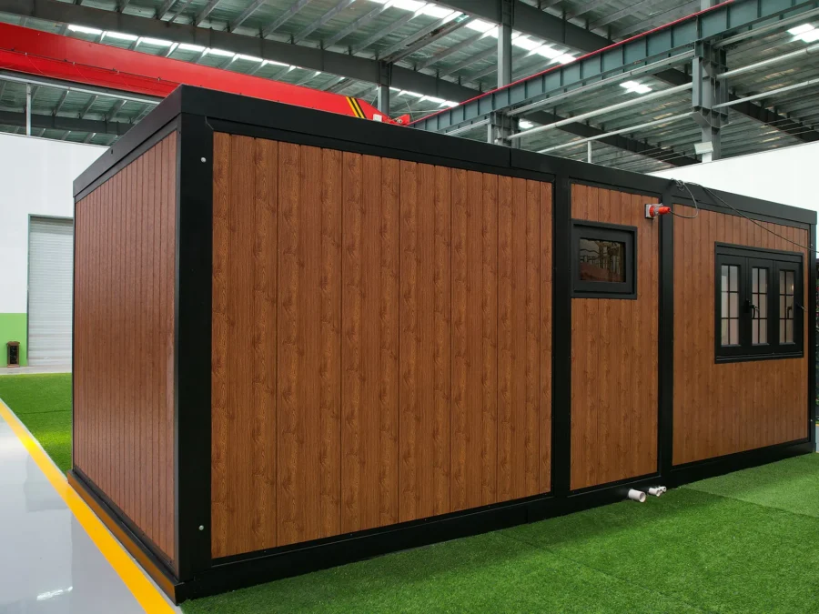 Exterior 04