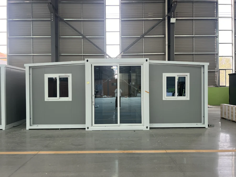 Exterior Lightgray 01