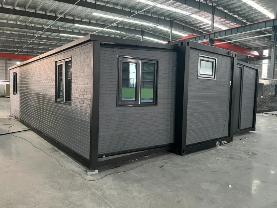 Home Candidate Black Expandable